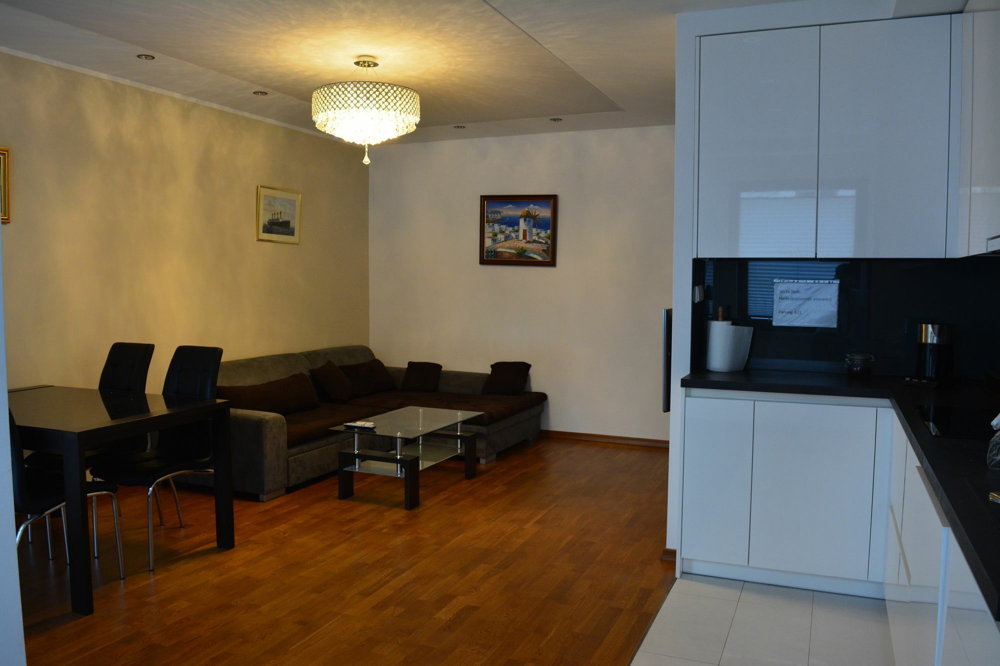 J&K Apartaments Varsovie Extérieur photo